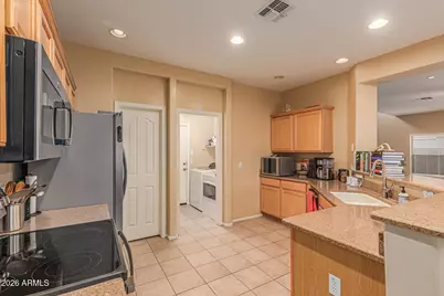 2518 W Long Shadow Trail, Phoenix, AZ 85085 - Photo 11