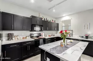 2849 N 73rd Dr, Phoenix, AZ 85035 - Photo 9