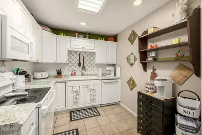 1103 N Olive Avenue, Casa Grande, AZ 85122 - Photo 13