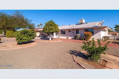 10729 W Sun City Boulevard, Sun City, AZ 85351 - Photo 11