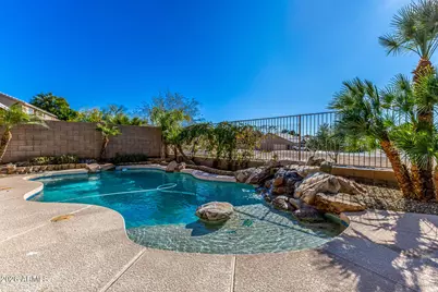 6827 W El Cortez Place, Peoria, AZ 85383 - Photo 35