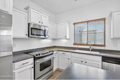 15917 N 19th Drive, Phoenix, AZ 85023 - Photo 9