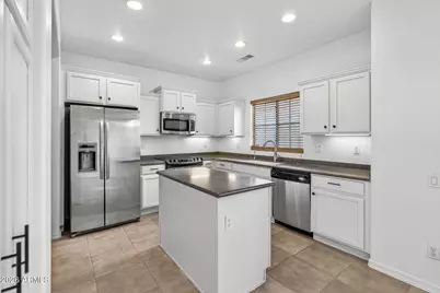 15917 N 19th Drive, Phoenix, AZ 85023 - Photo 7