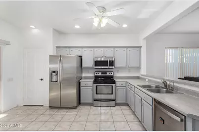 10813 E Boston Street, Apache Junction, AZ 85120 - Photo 11