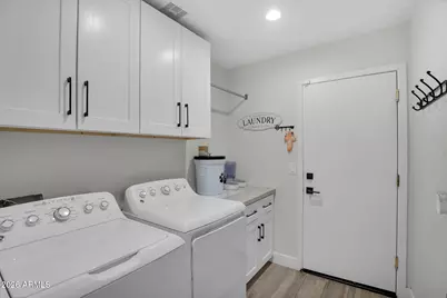 9410 E Topeka Drive, Scottsdale, AZ 85255 - Photo 17