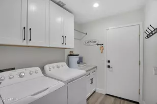 9410 E Topeka Dr, Scottsdale, AZ 85255 - Photo 17