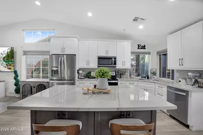 9410 E Topeka Drive, Scottsdale, AZ 85255 - Photo 7