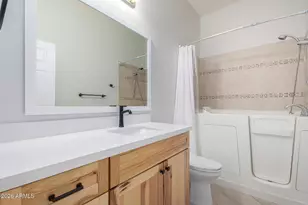 2705 S Tucana Ct, Gilbert, AZ 85295 - Photo 37