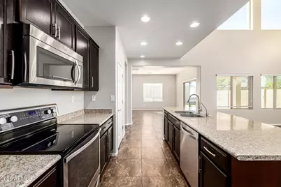 10809 W Saddlehorn Road, Peoria, AZ 85383 - Photo 7