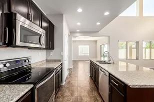 10809 W Saddlehorn Rd, Peoria, AZ 85383 - Photo 7