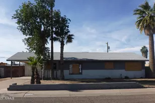 4016 N 47th Ln, Phoenix, AZ 85031 - Photo 1