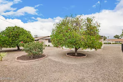 11010 W Sun City Boulevard, Sun City, AZ 85351 - Photo 25