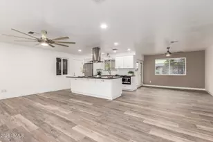 11010 W Sun City Blvd, Sun City, AZ 85351 - Photo 5