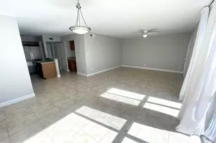 1241 E Medlock Dr, Phoenix, AZ 85014 - Photo 3