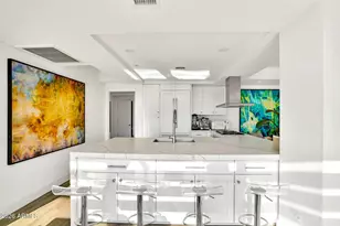 7137 E Rancho Vista Dr, Scottsdale, AZ 85251 - Photo 13