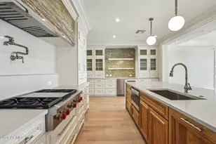 4240 E Camelback Rd, Phoenix, AZ 85018 - Photo 3