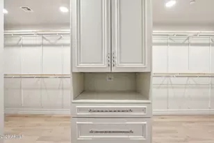 4240 E Camelback Rd, Phoenix, AZ 85018 - Photo 9