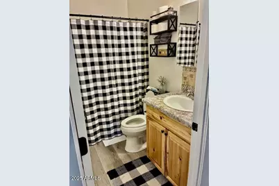 7642 E Holmes Avenue, Mesa, AZ 85209 - Photo 13