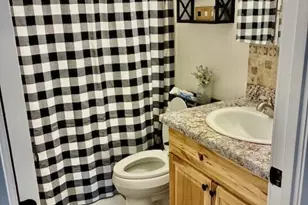 7642 E Holmes Ave, Mesa, AZ 85209 - Photo 13