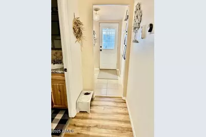 7642 E Holmes Avenue, Mesa, AZ 85209 - Photo 7