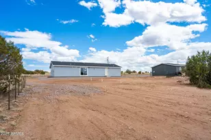 25200 N Enid Dr, Paulden, AZ 86334 - Photo 29