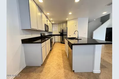 2611 N 48th Street #4, Phoenix, AZ 85008 - Photo 5