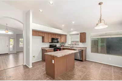 2409 W Bent Tree Drive, Phoenix, AZ 85085 - Photo 11