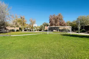 2409 W Bent Tree Dr, Phoenix, AZ 85085 - Photo 45