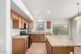 2409 W Bent Tree Dr, Phoenix, AZ 85085 - Photo 9