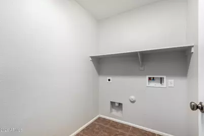 2409 W Bent Tree Drive, Phoenix, AZ 85085 - Photo 33