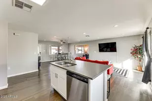 1027 S Siesta Ln, Tempe, AZ 85281 - Photo 9