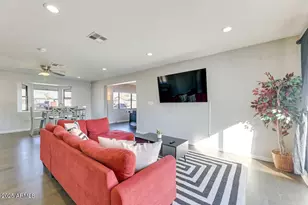 1027 S Siesta Ln, Tempe, AZ 85281 - Photo 5