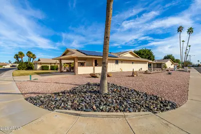 10439 W Kingswood Circle, Sun City, AZ 85351 - Photo 3