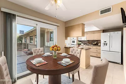 10439 W Kingswood Circle, Sun City, AZ 85351 - Photo 11