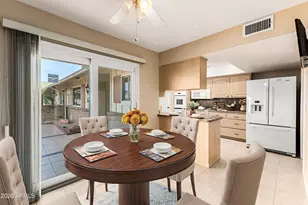 10439 W Kingswood Cir, Sun City, AZ 85351 - Photo 11