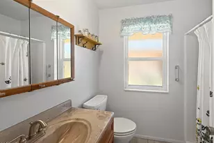 13828 N Whispering Lake Dr, Sun City, AZ 85351 - Photo 11