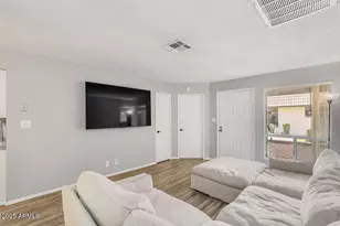 25 N Cottonwood St, Chandler, AZ 85225 - Photo 9