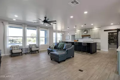 11224 W Tether Trail W, Peoria, AZ 85383 - Photo 7