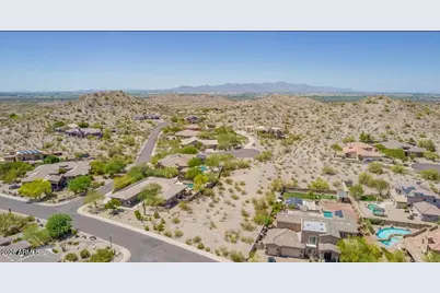 18454 W Porter Drive #28, Goodyear, AZ 85338 - Photo 9