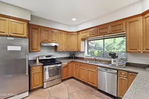 2233 E Behrend Dr, Phoenix, AZ 85024 - Photo 33