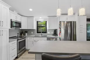 2233 E Behrend Dr, Phoenix, AZ 85024 - Photo 13