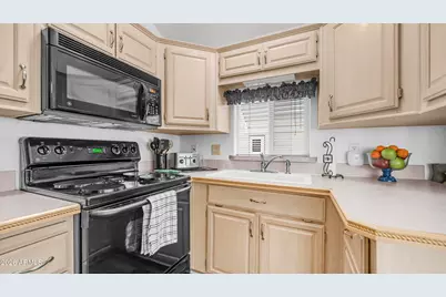 632 Hawks Eye Drive #632, Apache Junction, AZ 85119 - Photo 11