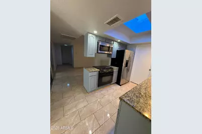 8110 N 31st Drive, Phoenix, AZ 85051 - Photo 9