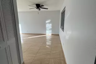 8110 N 31st Dr, Phoenix, AZ 85051 - Photo 7