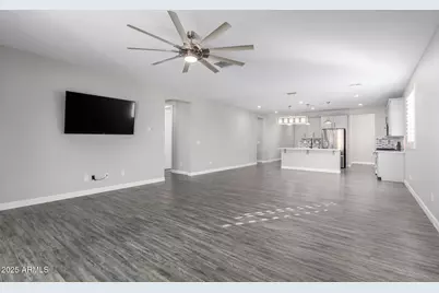 18378 W Pioneer Street, Goodyear, AZ 85338 - Photo 9