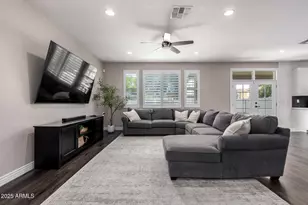 2510 E Fawn Dr, Phoenix, AZ 85042 - Photo 3