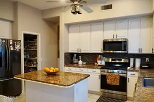 571 W Locust Dr., Chandler, AZ 85248 - Photo 9