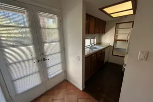 1449 E Highland Ave, Phoenix, AZ 85014 - Photo 9