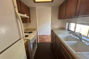 1449 E Highland Ave, Phoenix, AZ 85014 - Photo 7