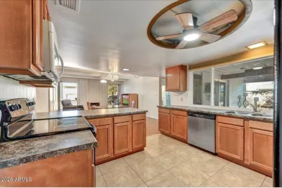 8402 E Stella Lane, Scottsdale, AZ 85250 - Photo 11